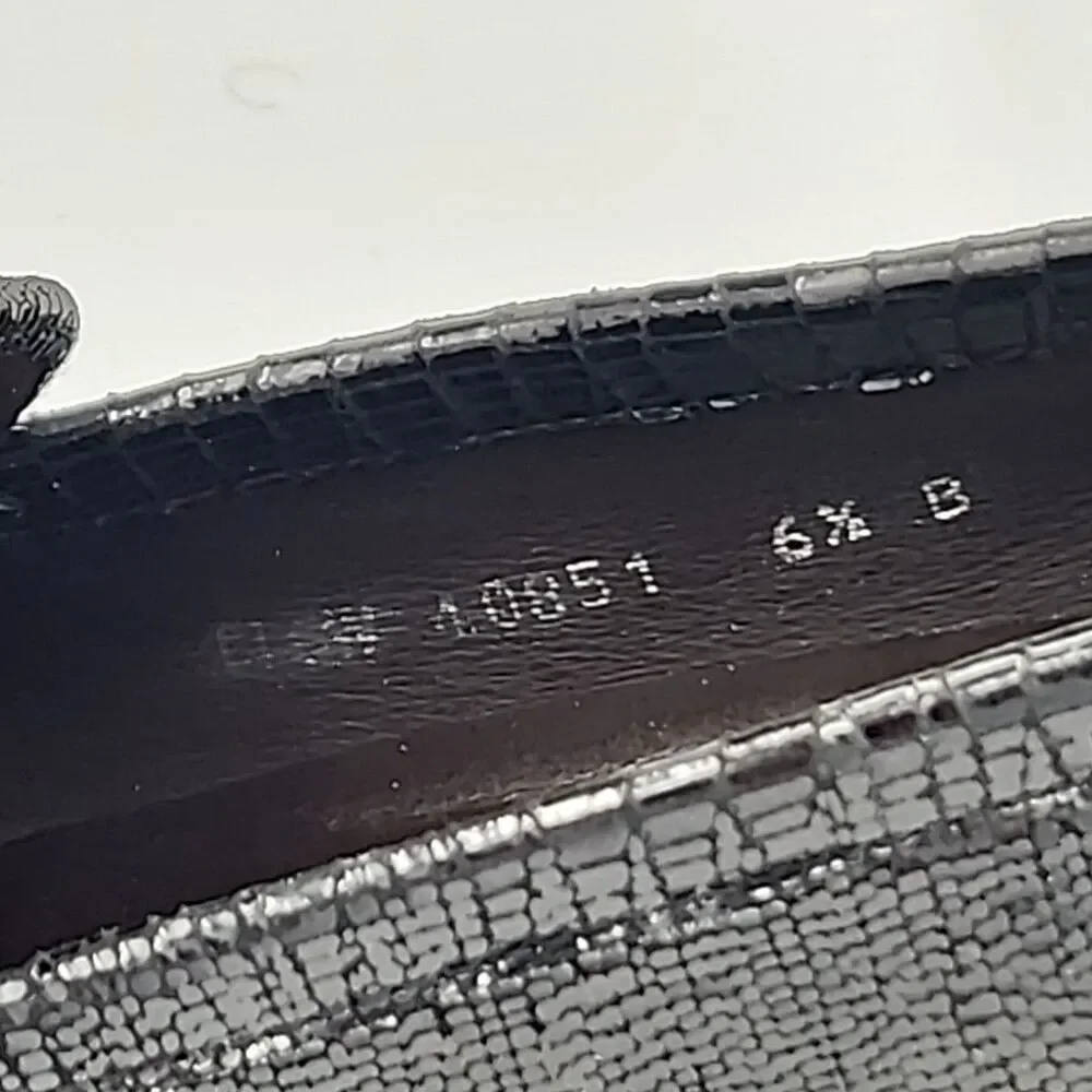 Stuart Weitzman Black Shiny Leather Tassle Loafers Block Heel Size 6.5B